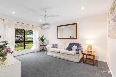 Property photo of 11 Carisbrook Circuit Forest Lake QLD 4078