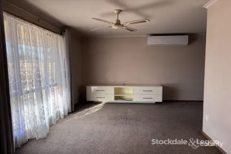 Property photo of 1/43 Holts Lane Darley VIC 3340