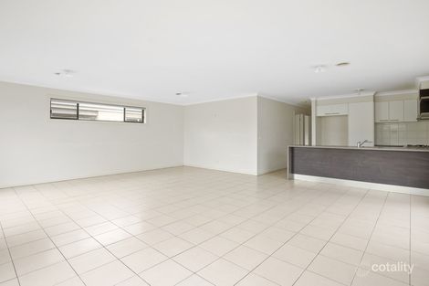 Property photo of 21 Manuka Grove Wyndham Vale VIC 3024