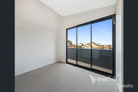 Property photo of 10 Foster Street McKinnon VIC 3204