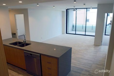 Property photo of 216/36 Anglesey Street Kangaroo Point QLD 4169