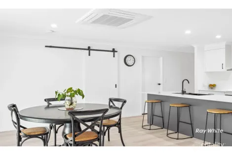 Property photo of 11 Fitzroy Drive Hidden Valley QLD 4703