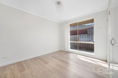 Property photo of 20 Woodworth Court Roxburgh Park VIC 3064