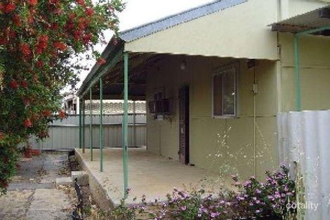 30 Pollock Ave, Merredin, WA 6415