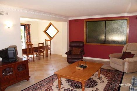 Property photo of 5 Anthony Avenue Banora Point NSW 2486