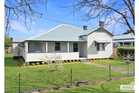 51 Molesworth St, Tenterfield, NSW 2372