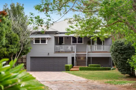 9 HICKEY ST, EAST TOOWOOMBA, QLD 4350