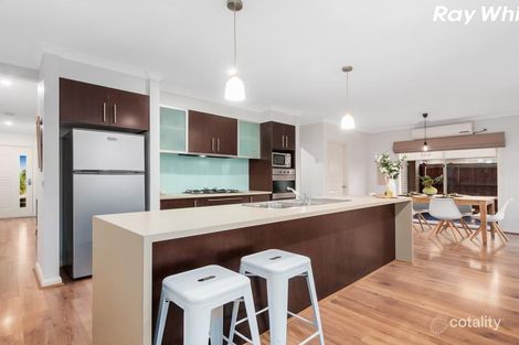 Property photo of 13 Greendale Boulevard Pakenham VIC 3810