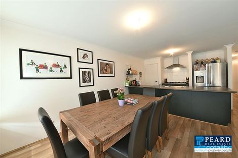 71 Cuddlepie Turn, Banksia Grove, WA 6031