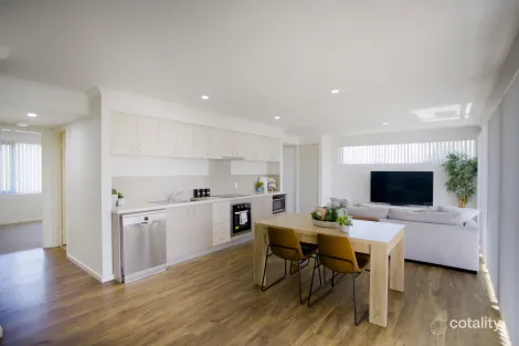 3/4 Pollard St, Glendalough, WA 6016