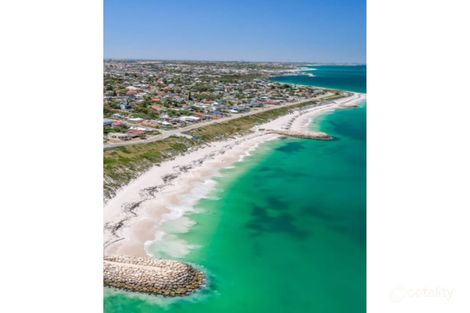 Property photo of 1 Coonewarra Way Quinns Rocks WA 6030