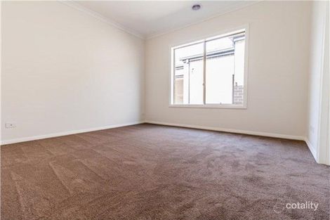 Property photo of 7 Elodea Way Cranbourne North VIC 3977