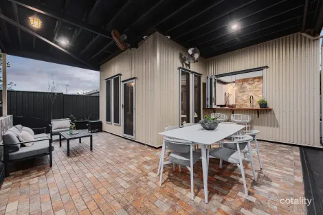 Property photo of 35 Mossgrove Street Woolloongabba QLD 4102