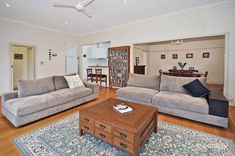 Property photo of 98 Leila Road Carnegie VIC 3163
