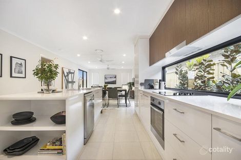 4 Mingle St, Palmview, QLD 4553