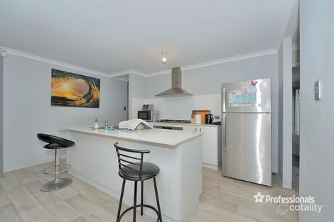 Property photo of 96 Windermere Boulevard Aveley WA 6069