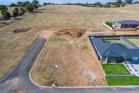 8 Melaleuca Cct, Cowra, NSW 2794