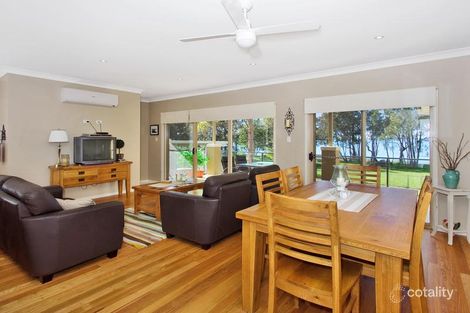 Property photo of 408 Tuggerawong Road Tuggerawong NSW 2259
