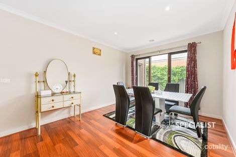 Property photo of 5 Canmore Street Cranbourne East VIC 3977