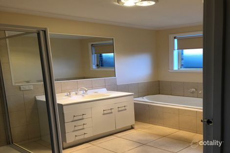 Property photo of 1 Comic Court New Gisborne VIC 3438