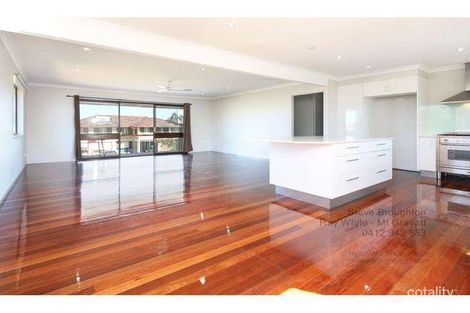 Property photo of 8 Gaillardia Street Macgregor QLD 4109