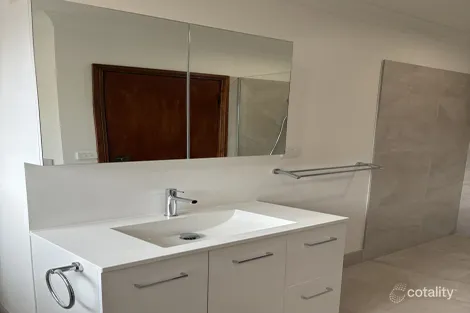 Property photo of 49 Hollings Drive Kiama Downs NSW 2533