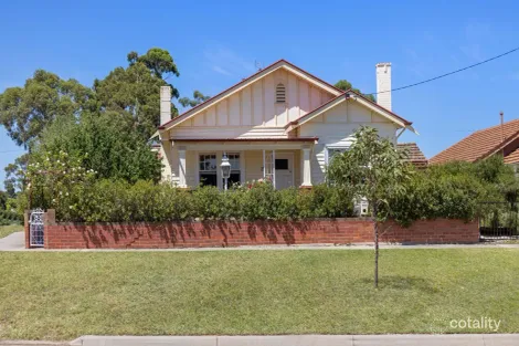 Property photo of 18 Campbell Street Eaglehawk VIC 3556