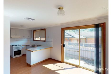 Property photo of 1/8 Kenneally Street Kooringal NSW 2650