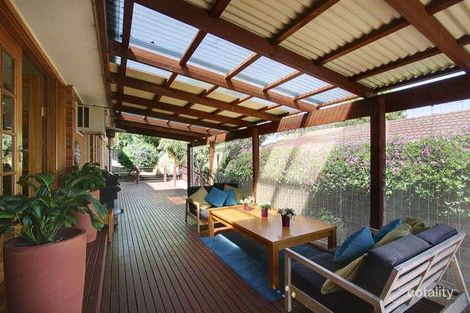 Property photo of 19 Lawrence Drive Berwick VIC 3806