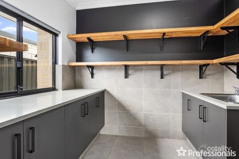 Property photo of 29 Massicot Road Treeby WA 6164