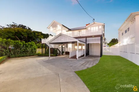 Property photo of 11 Waterloo Esplanade Wynnum QLD 4178