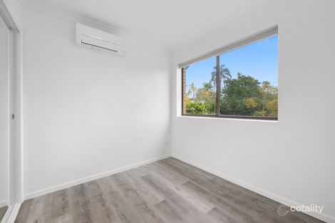 Property photo of 2/11 Newton Street Coorparoo QLD 4151