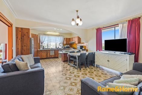 Property photo of 8 Kaye Court Dandenong North VIC 3175