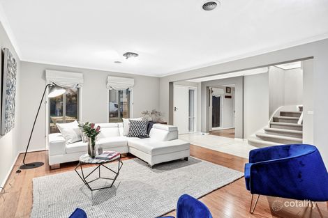 Property photo of 7 The Walk Taylors Hill VIC 3037