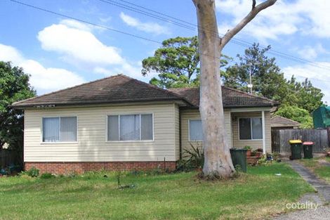 4 Gloucester Cres, Dapto, NSW 2530
