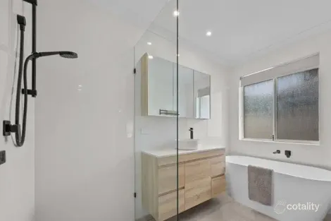 Property photo of 4B Vincent Road Dianella WA 6059