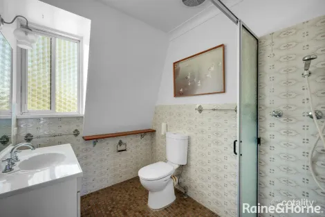 Property photo of 11 Lachlan Crescent St Georges Basin NSW 2540