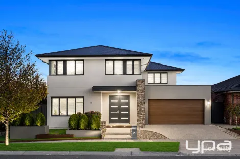 10 REGULUS WAY, POINT COOK, VIC 3030