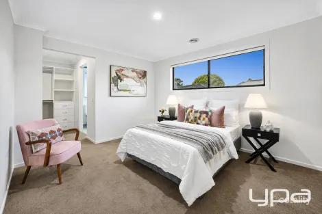 Property photo of 10 Regulus Way Point Cook VIC 3030
