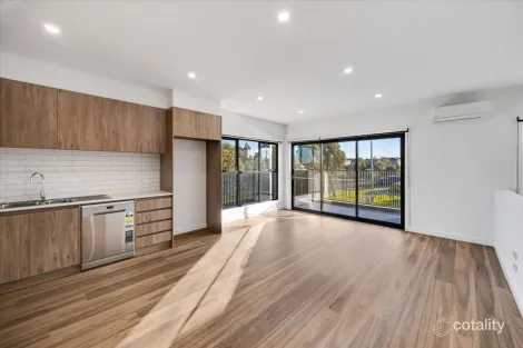 Property photo of 1 Timbarra Parkway Wollert VIC 3750
