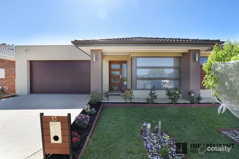 Property photo of 13 Larneuk Drive Cobblebank VIC 3338