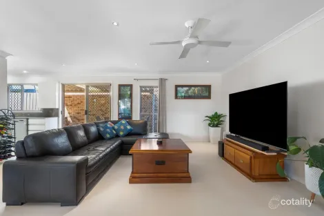 Property photo of 2 Saint Lawrence Street Wavell Heights QLD 4012