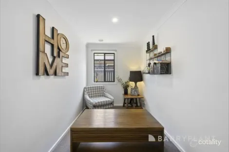 Property photo of 25 Kalamata Avenue Alfredton VIC 3350