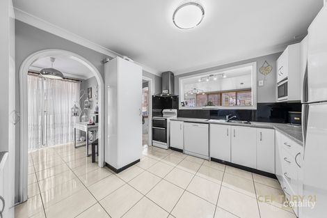 Property photo of 21 Campbell Close Minto NSW 2566