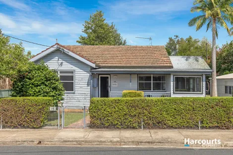 Property photo of 15 Oakhampton Road Maitland NSW 2320