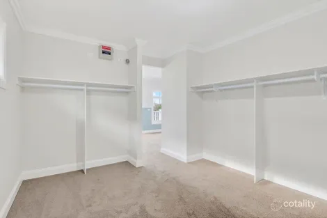 Property photo of 5 Reflection Close Burnside VIC 3023