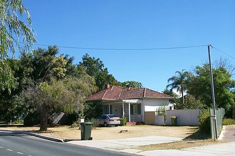 15 Sleat Rd, Mount Pleasant, WA 6153