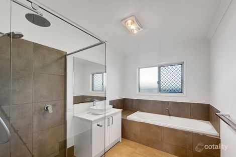 Property photo of 10 Sunflower Crescent Nirimba QLD 4551