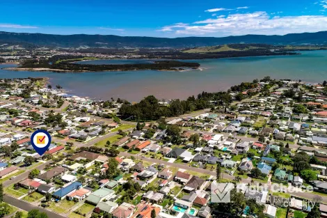 Property photo of 93 Barton Street Oak Flats NSW 2529