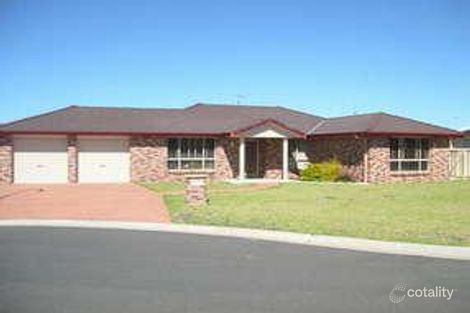 Property photo of 4 Yarraga Place Hillvue NSW 2340